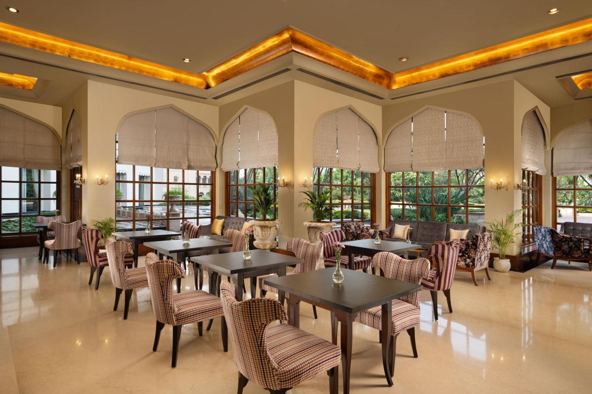 Hotel Taj Krishna Hajdarábád Exteriér fotografie The restaurant at the Taj Bengal